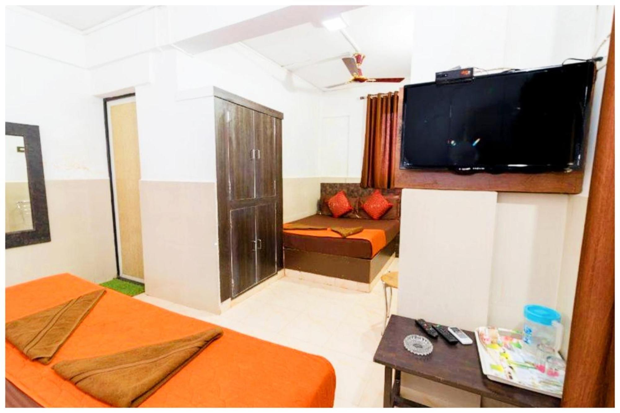 Hotel Premium Travellers # Inn Near Temple - Fully Air Conditioning Hotel - Hygiene And Spacious Room - A Top Rated Luxuary Hotel Merces Luaran gambar