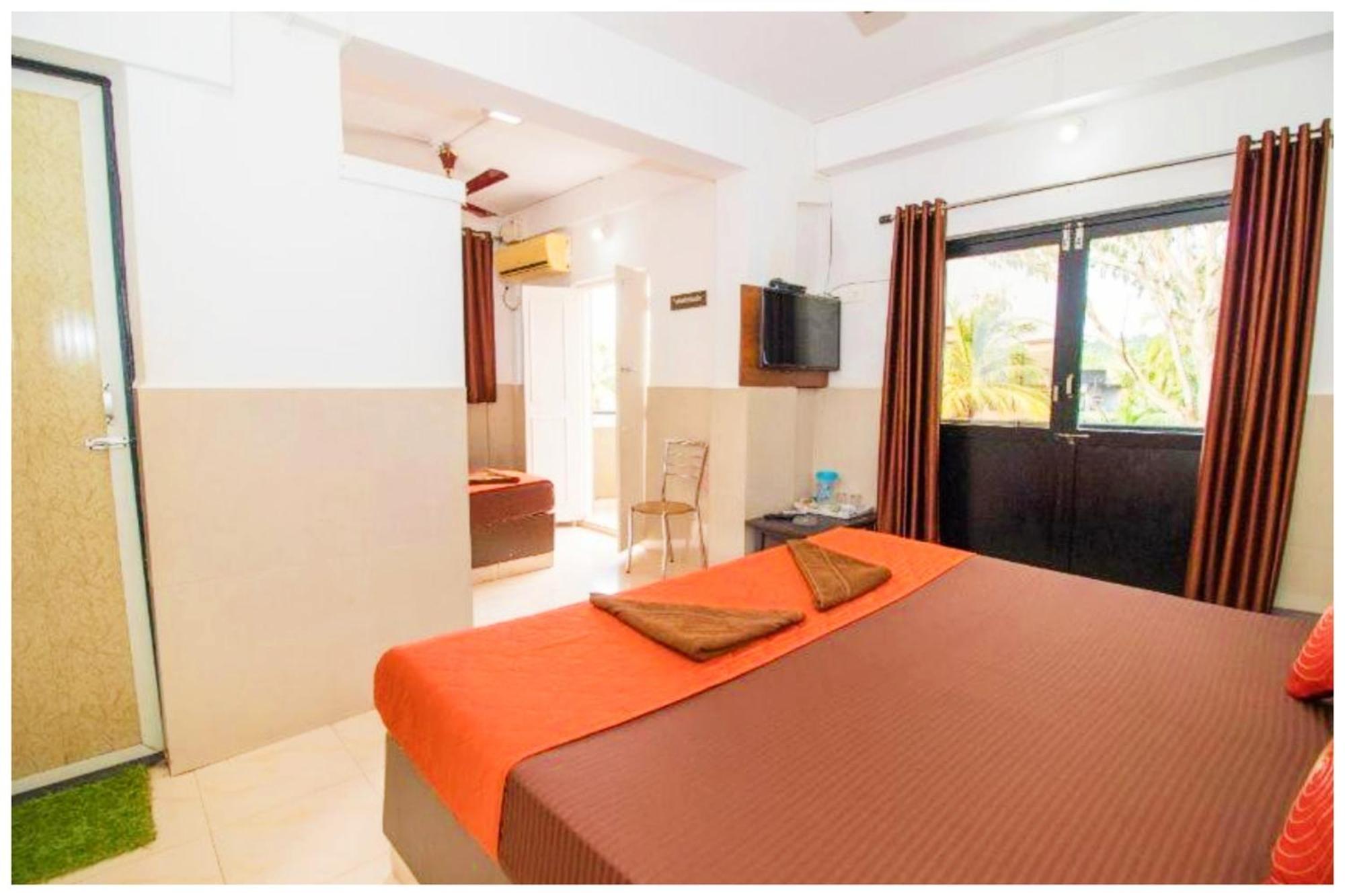 Hotel Premium Travellers # Inn Near Temple - Fully Air Conditioning Hotel - Hygiene And Spacious Room - A Top Rated Luxuary Hotel Merces Luaran gambar