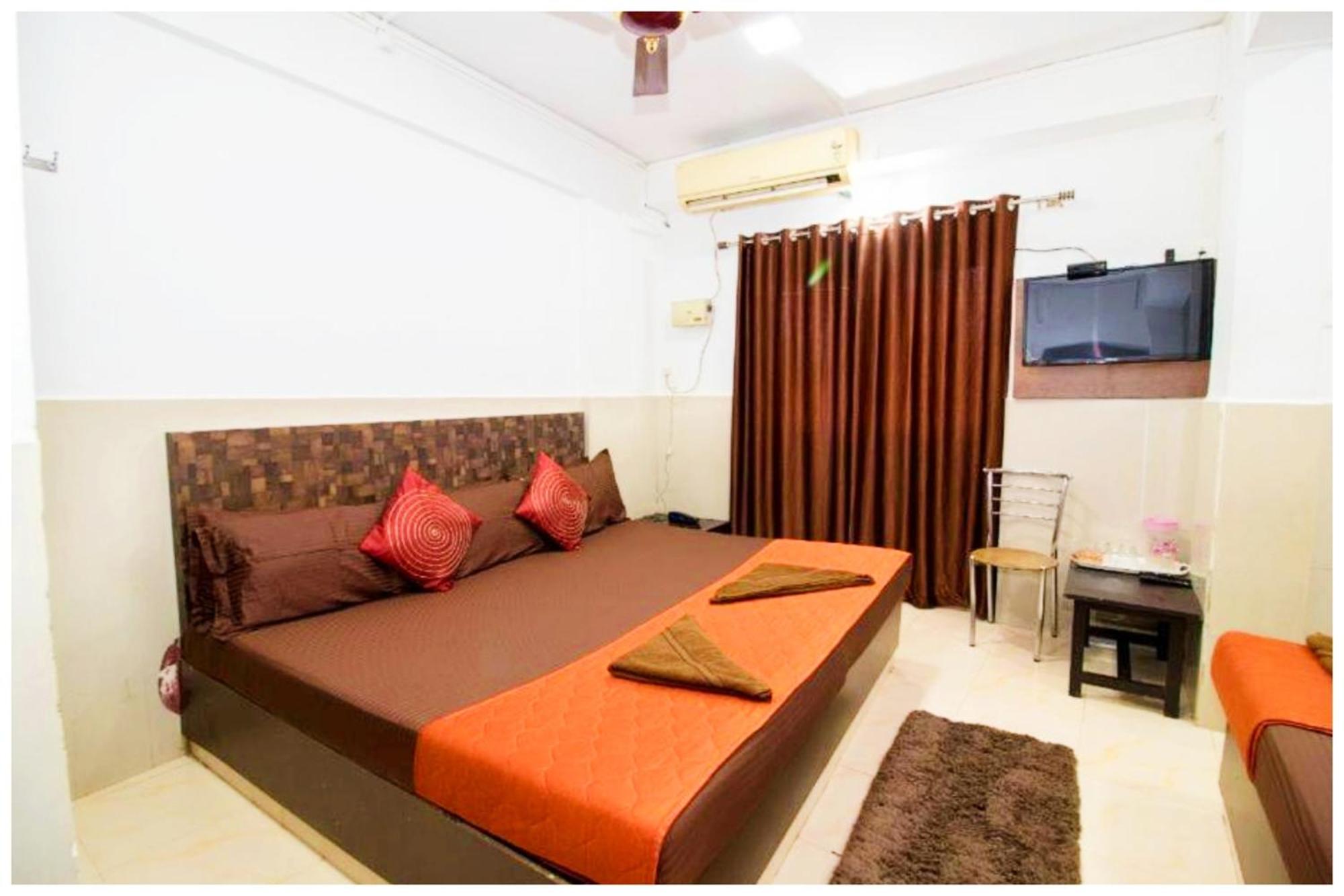 Hotel Premium Travellers # Inn Near Temple - Fully Air Conditioning Hotel - Hygiene And Spacious Room - A Top Rated Luxuary Hotel Merces Luaran gambar
