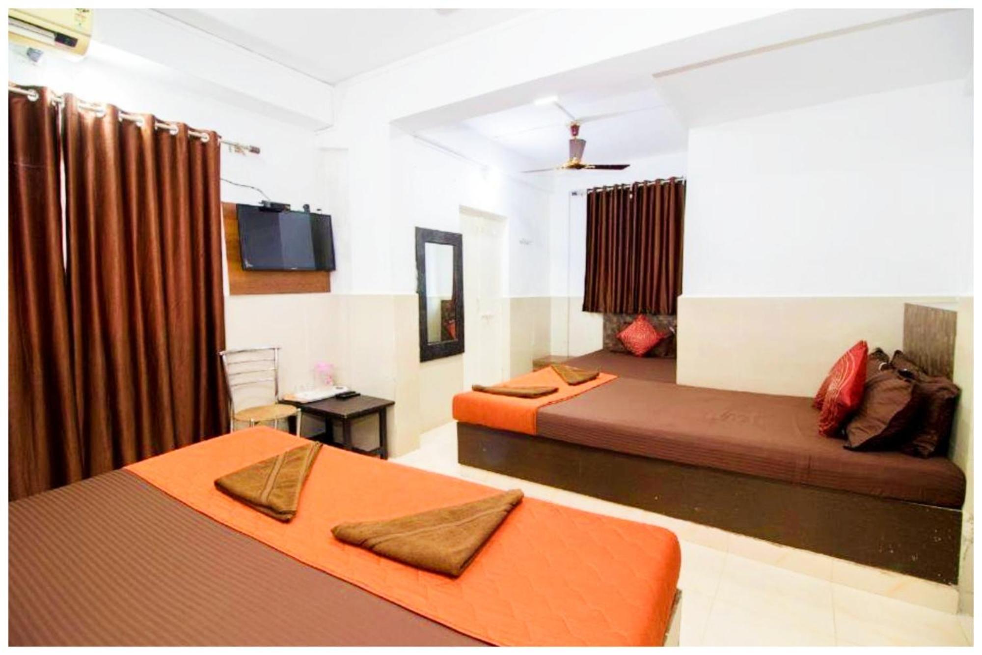 Hotel Premium Travellers # Inn Near Temple - Fully Air Conditioning Hotel - Hygiene And Spacious Room - A Top Rated Luxuary Hotel Merces Luaran gambar