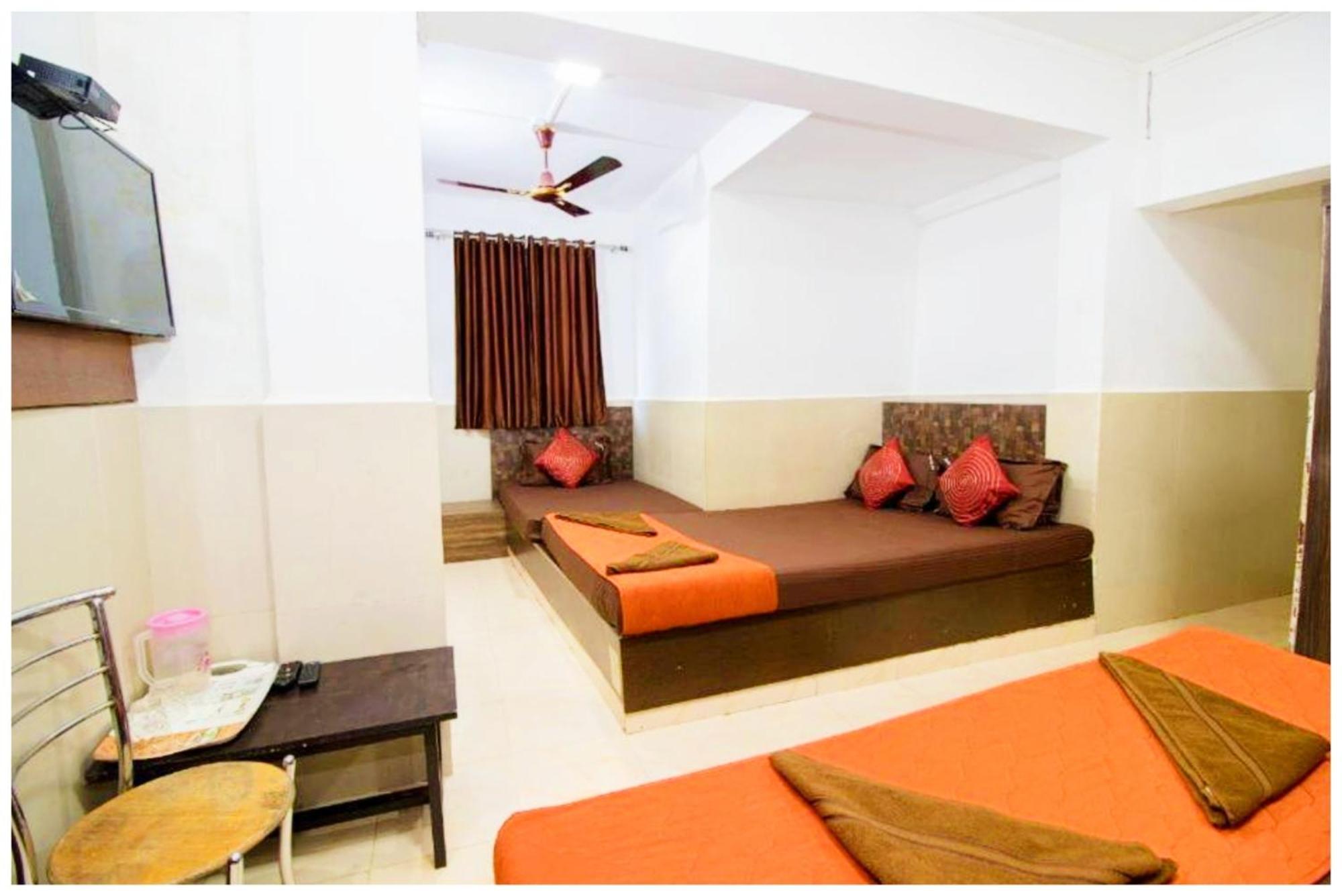 Hotel Premium Travellers # Inn Near Temple - Fully Air Conditioning Hotel - Hygiene And Spacious Room - A Top Rated Luxuary Hotel Merces Luaran gambar